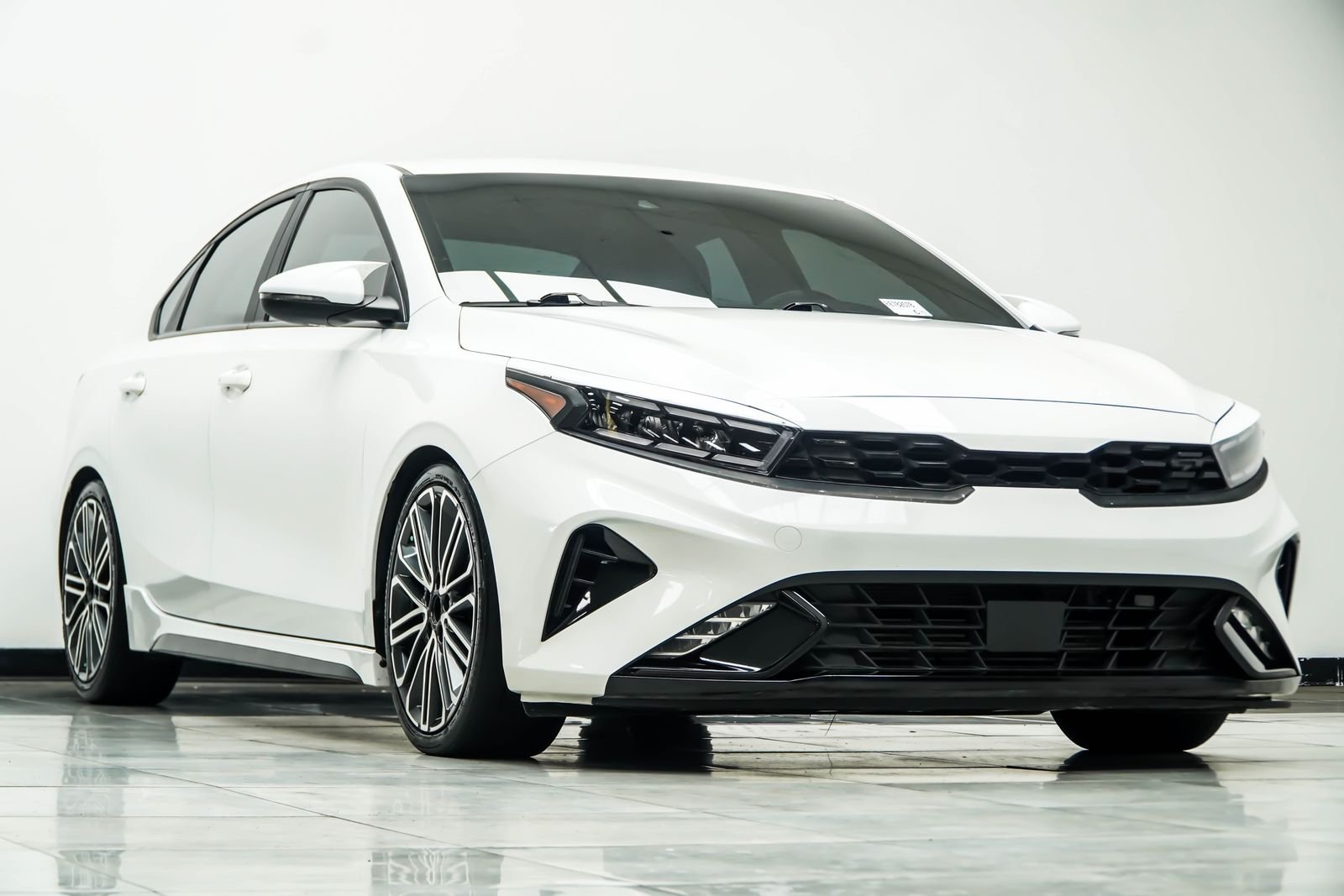 Used 2024 White Kia GT image 5