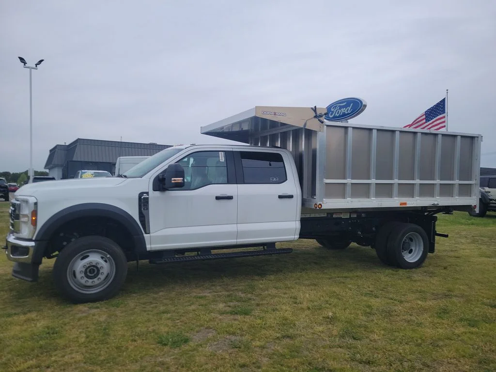 2025 Ford F-450 Super Duty Chassis Cab