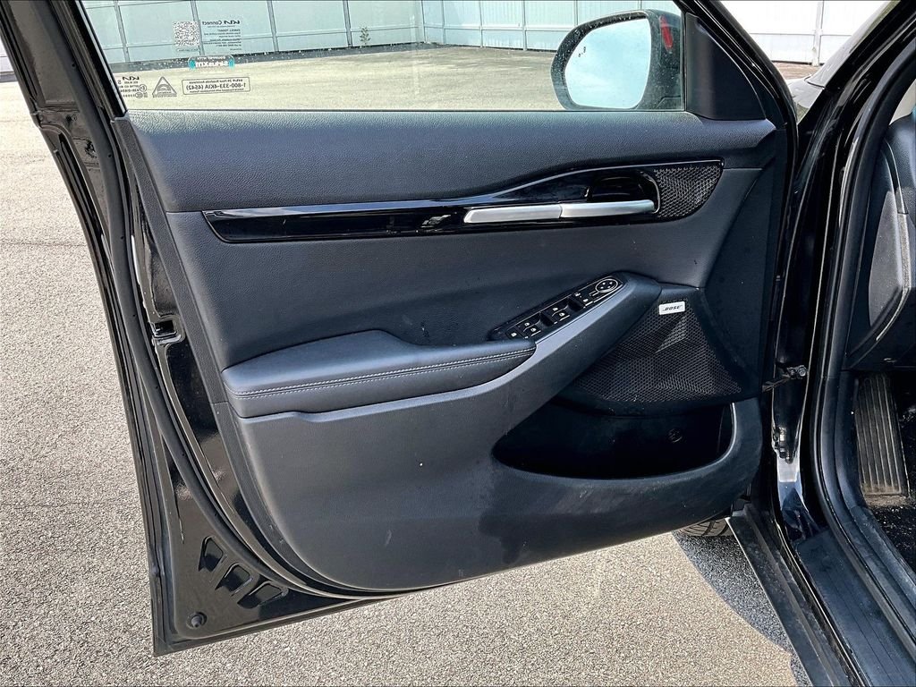 Used 2024 Fusion Black Kia SX image 9