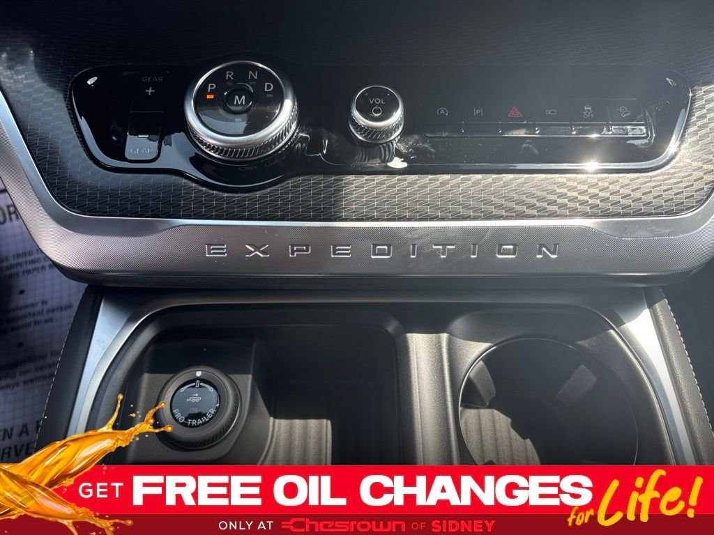 New 2026 Star White Metallic Tri-Coat Ford MAX Platinum® image 19