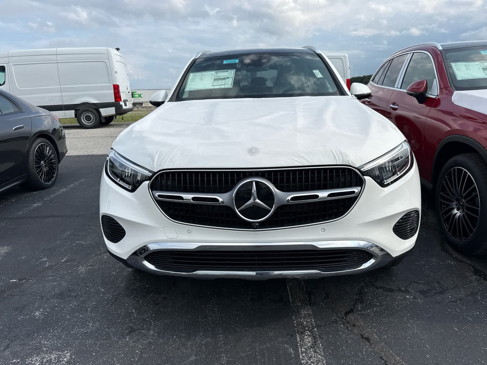 New 2027 Polar White Mercedes-Benz GLC 300 image 6