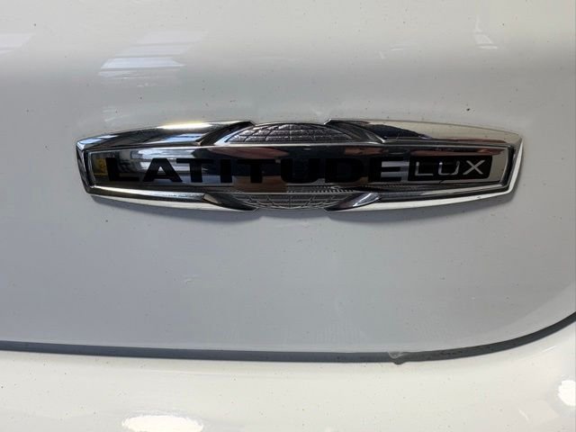 Certified Used 2022 White Jeep Latitude Lux image 14