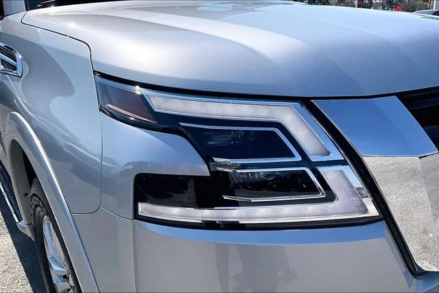 Used 2024 Silver Nissan SV image 29