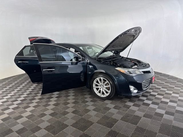 Used 2015 Gray Toyota Limited image 12