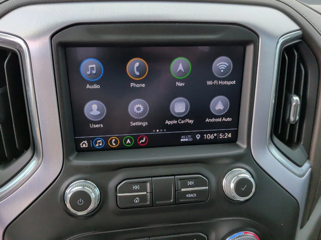 Used 2019 White GMC SLT image 26
