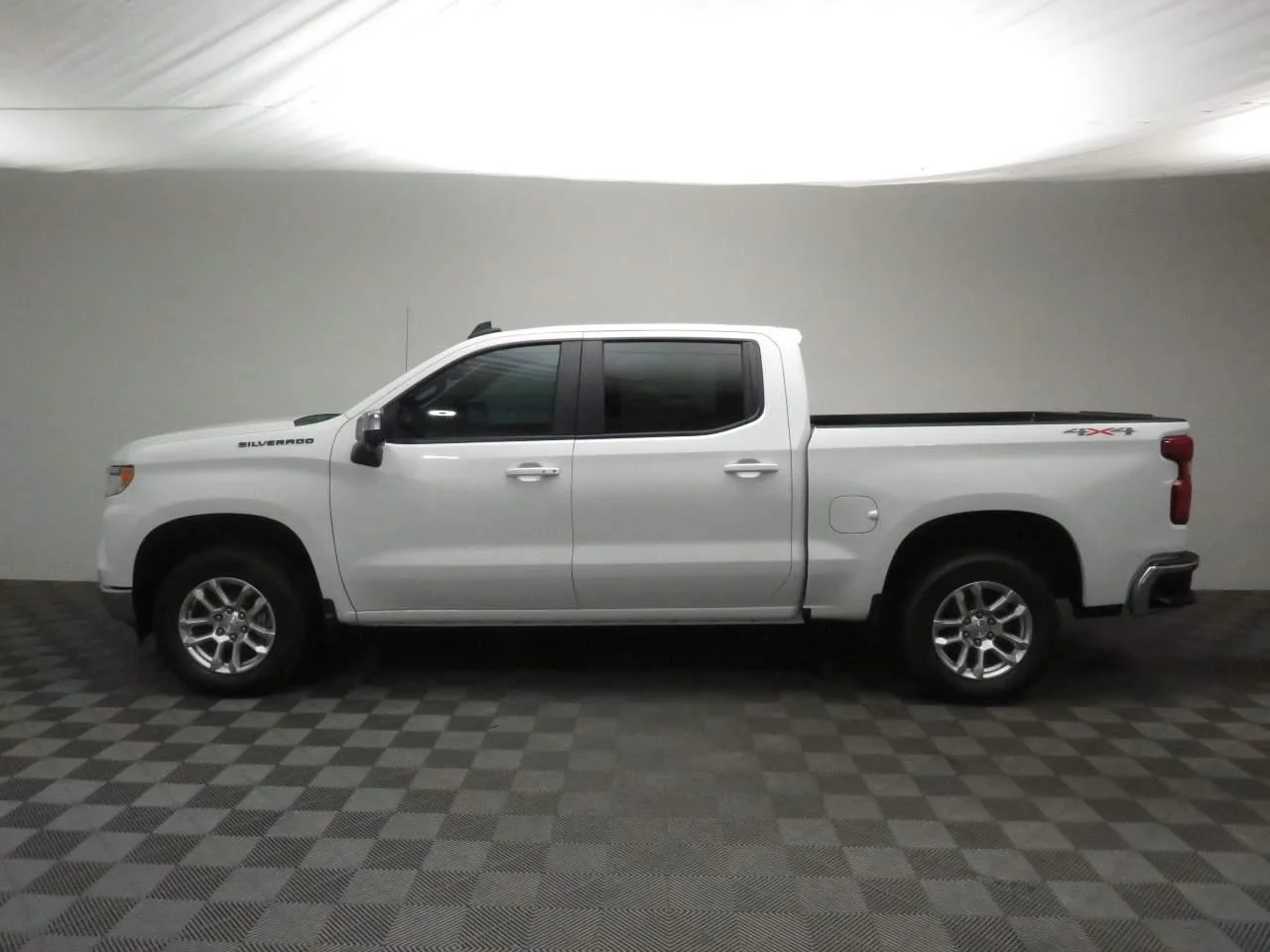 New 2026 Summit White Chevrolet LT image 26