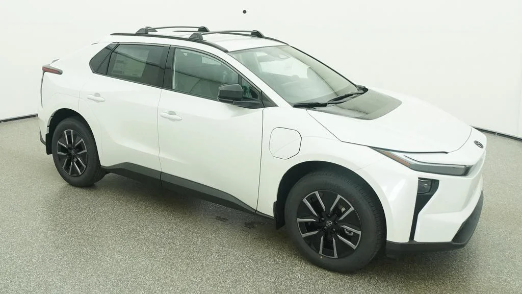 New 2026 Wind Chill Pearl Toyota XLE image 44