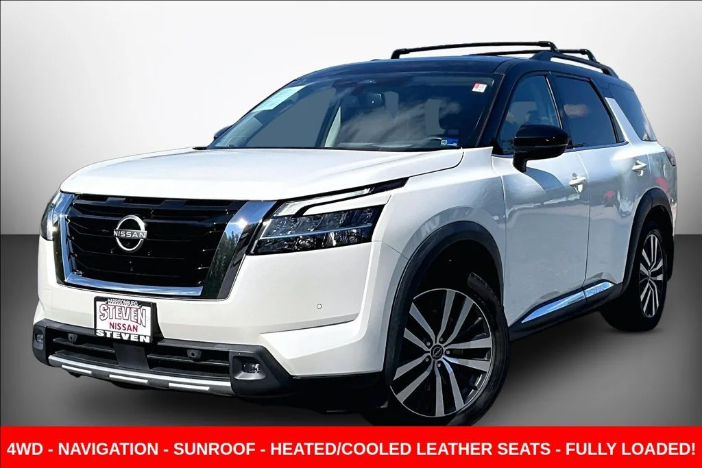 Used 2022 White Nissan Platinum image 3