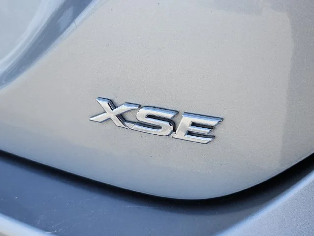 Used 2022 Silver Toyota XSE V6 image 9