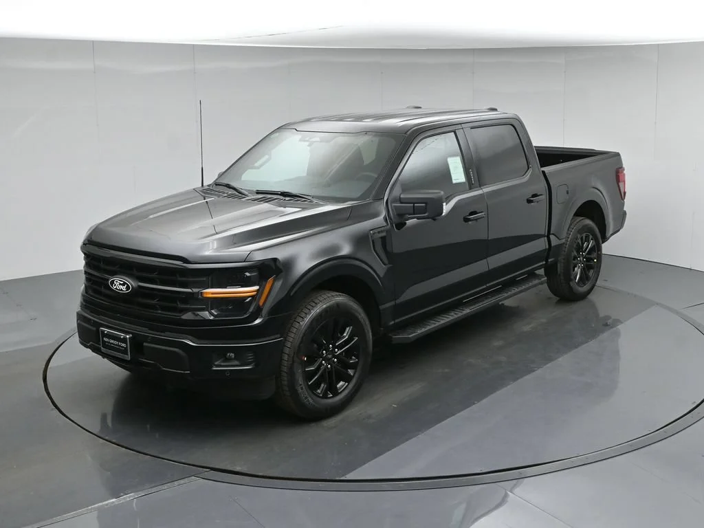 New 2026 Agate Black Metallic Ford XLT image 36