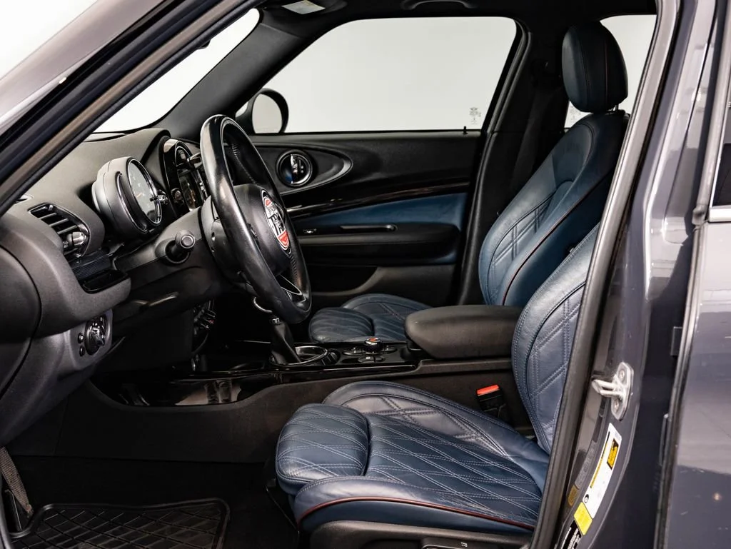 Used 2017 Gray Metallic MINI Clubman image 23