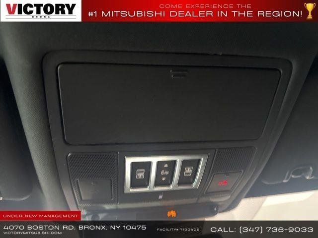Used 2018 Gray Land Rover HSE image 48
