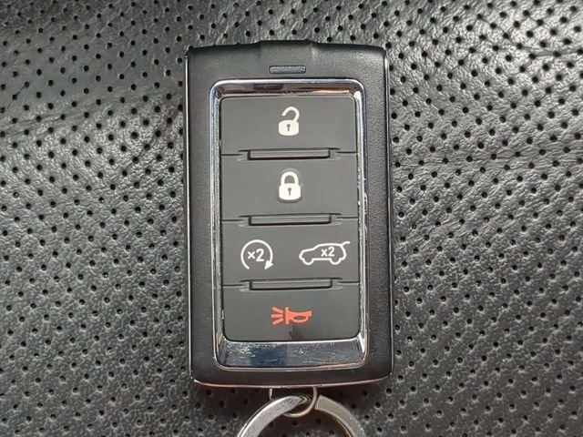 Used 2022 Black Jeep Series III image 39
