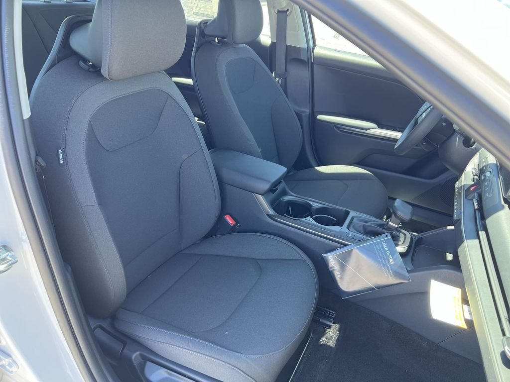 New 2026 White Kia LXS image 23
