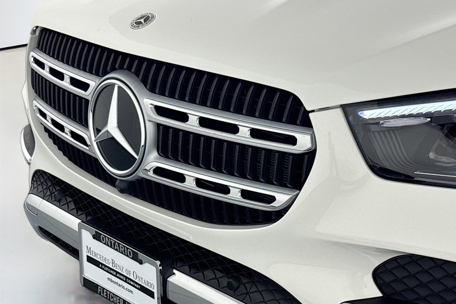 New 2026 Polar White Mercedes-Benz GLE 350 4MATIC® SUV image 12