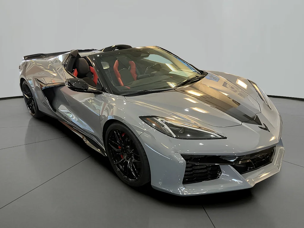 Used 2024 Sea Wolf Gray Tricoat Chevrolet Z06 image 9