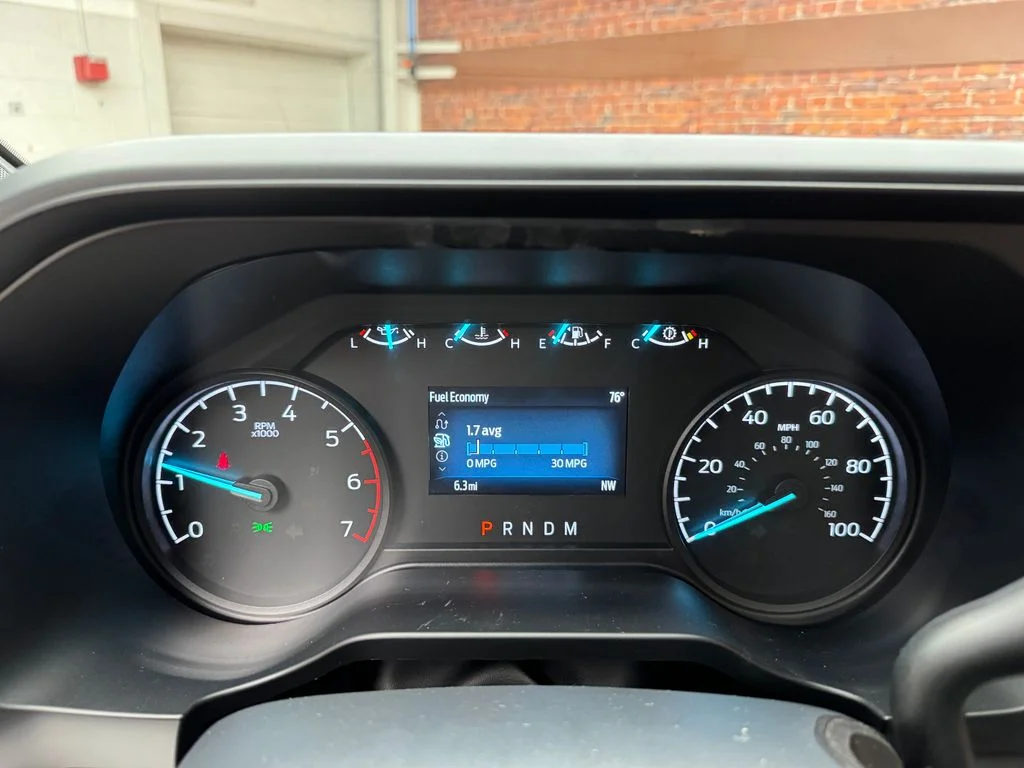 New 2027 White Ford F350 4X4SDR/CSR image 19