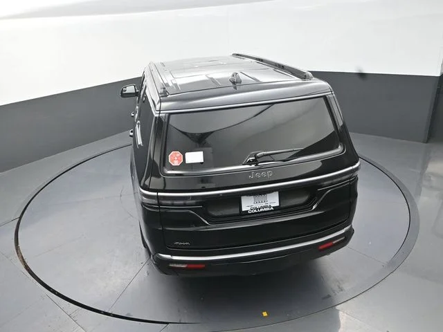 New 2026 High Gloss Black Exterior Paint Jeep Summit Reserve image 16
