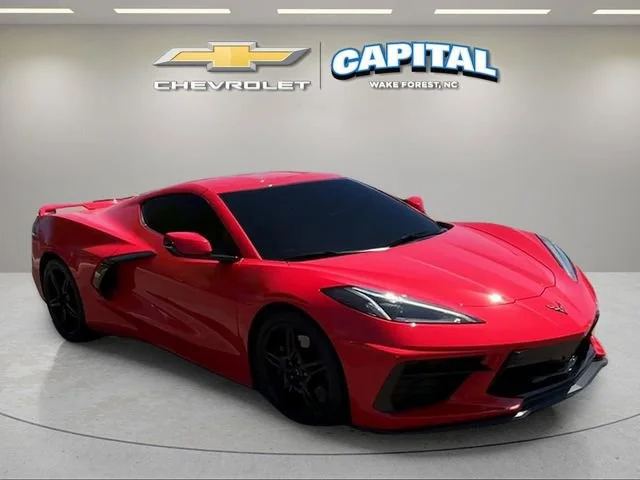 Used 2021 TORCH RED Chevrolet 2LT image 7