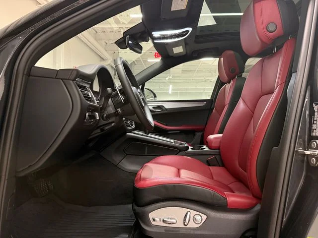 Certified Used 2026  Porsche  image 5