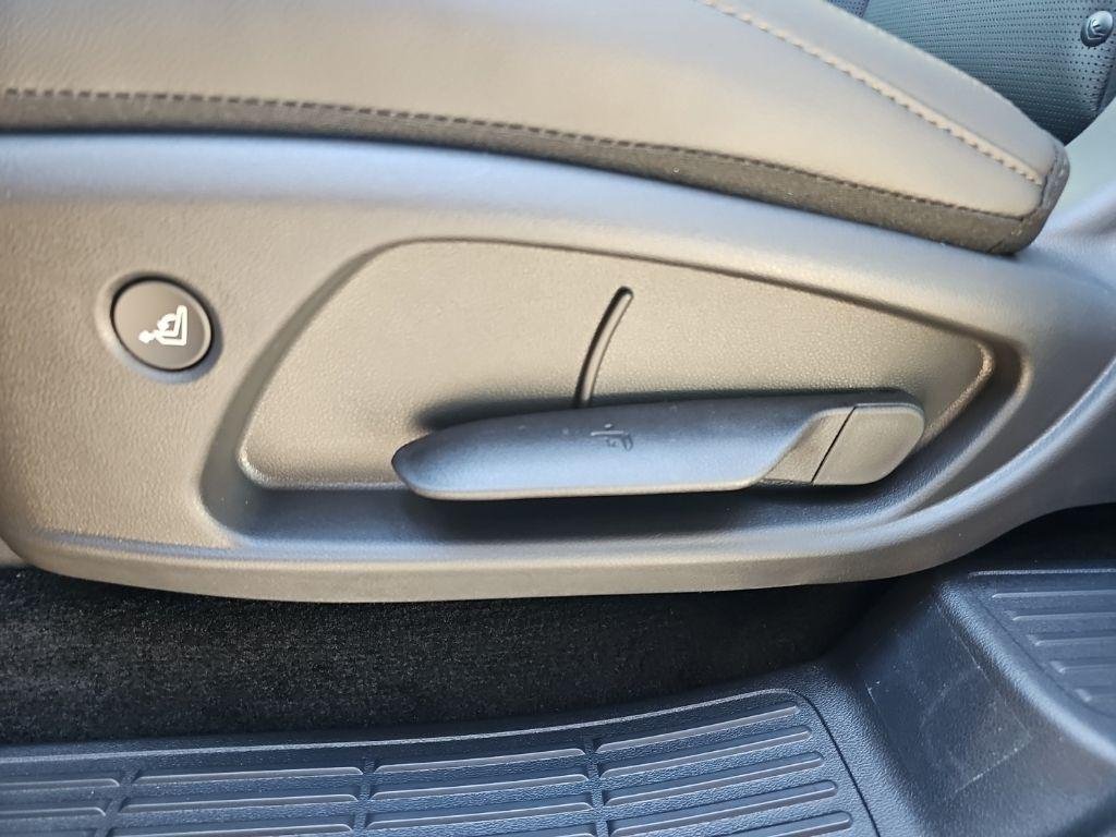 New 2026 Green Hyundai Limited AWD image 33