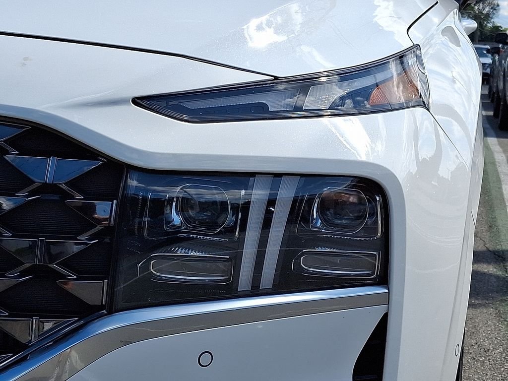 Used 2023 White Hyundai Calligraphy image 9