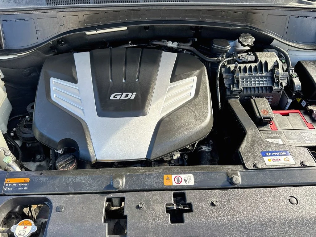 Used 2017 White Hyundai SE image 35