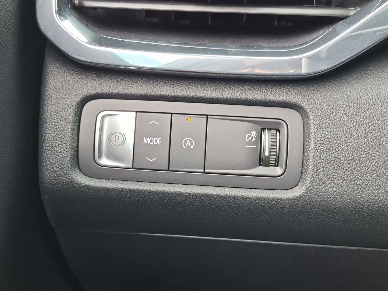 2025 GMC Acadia Elevation - Photo 18