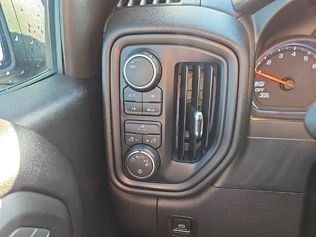 Used 2021 Gray Chevrolet Custom image 51