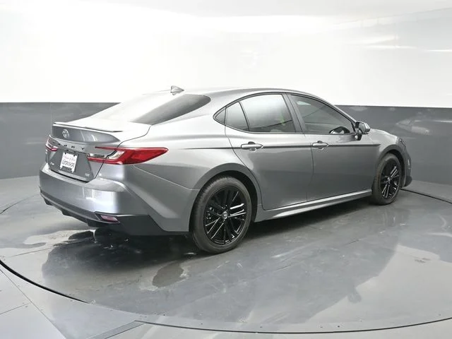 Used 2026  Toyota SE image 7