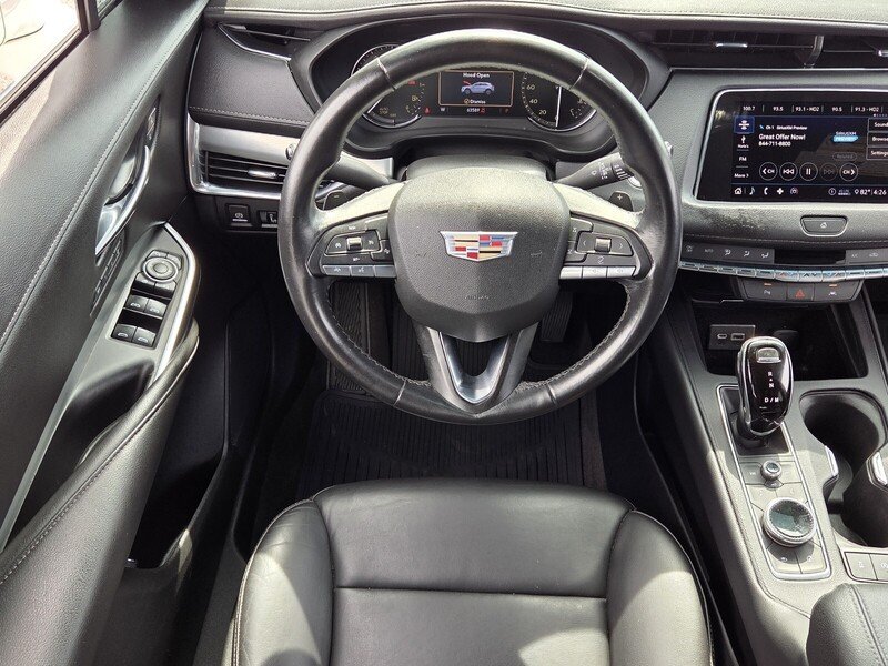 Used 2020 Crystal White CADILLAC FWD 4DR PREMIUM LUXURY image 14