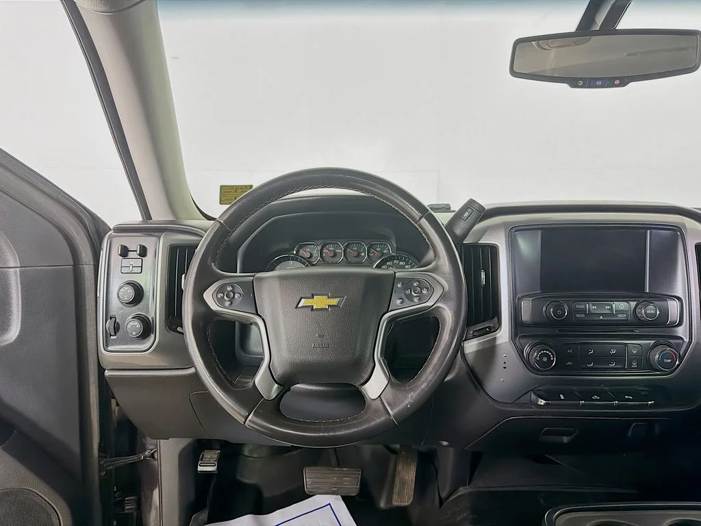 Used 2016 Gray Chevrolet LT image 19