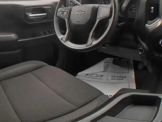 Used 2025 White Chevrolet Custom Trail Boss image 38