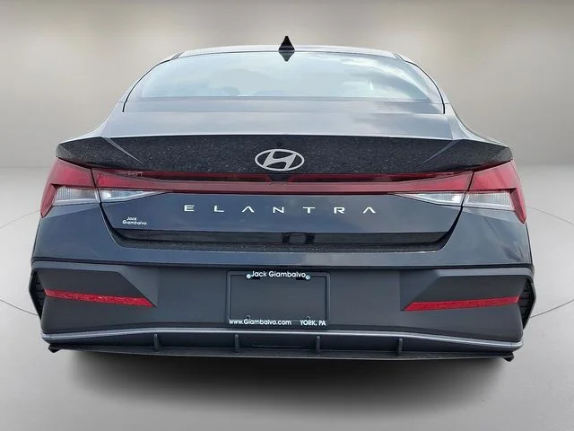 New 2026 Black Hyundai SE image 6