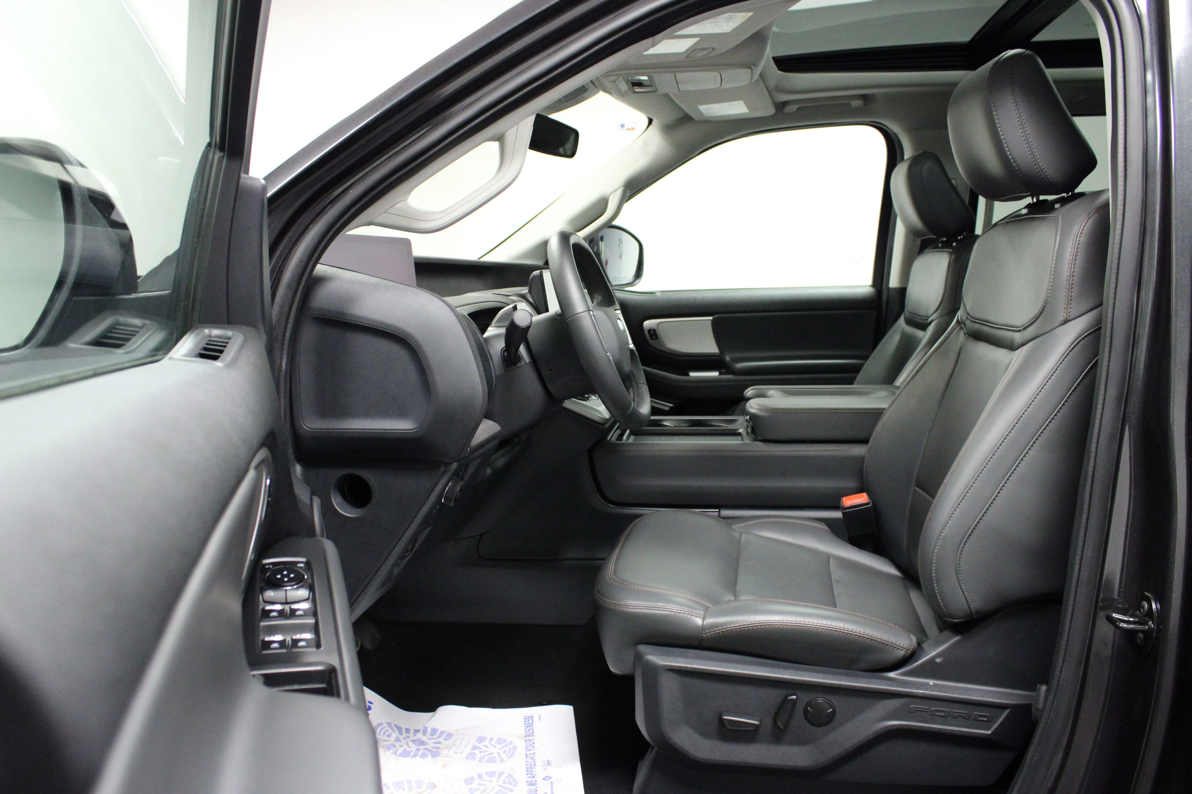 Used 2025 Gray Metallic Ford Active image 12