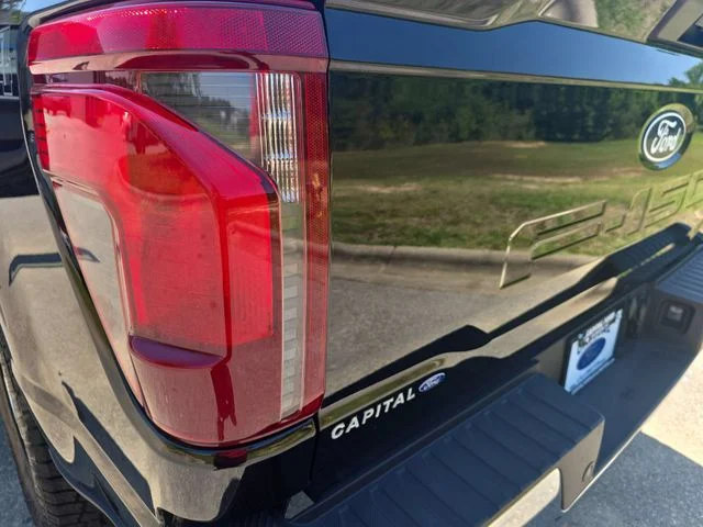 Used 2025 Black Ford XLT image 33