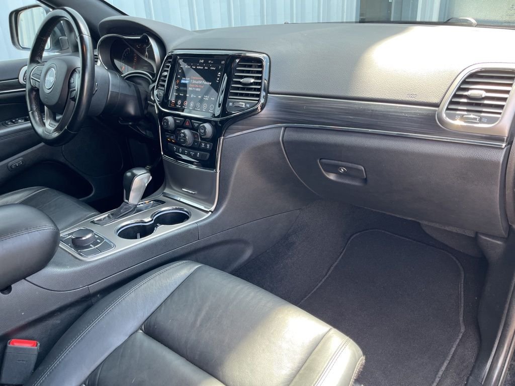 Used 2021 Diamond Black Jeep Limited image 40