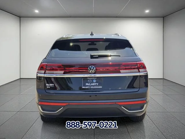 New 2026 BLACK Volkswagen 2.0T SE image 4