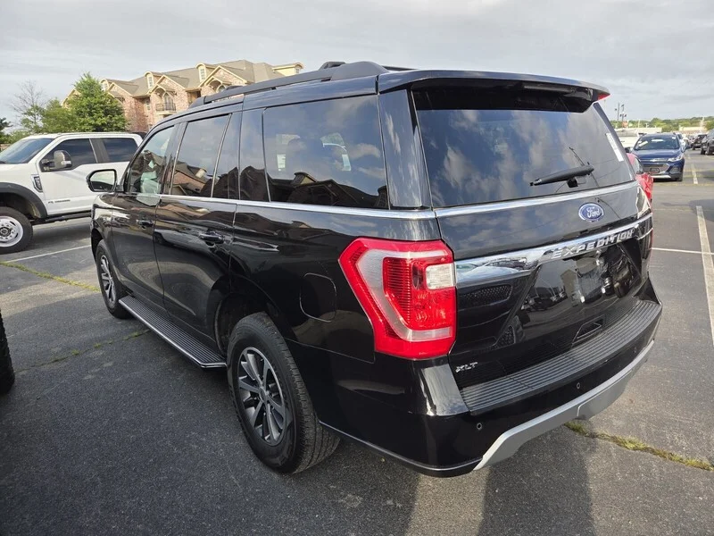 Used 2019 Black Metallic FORD XLT image 8