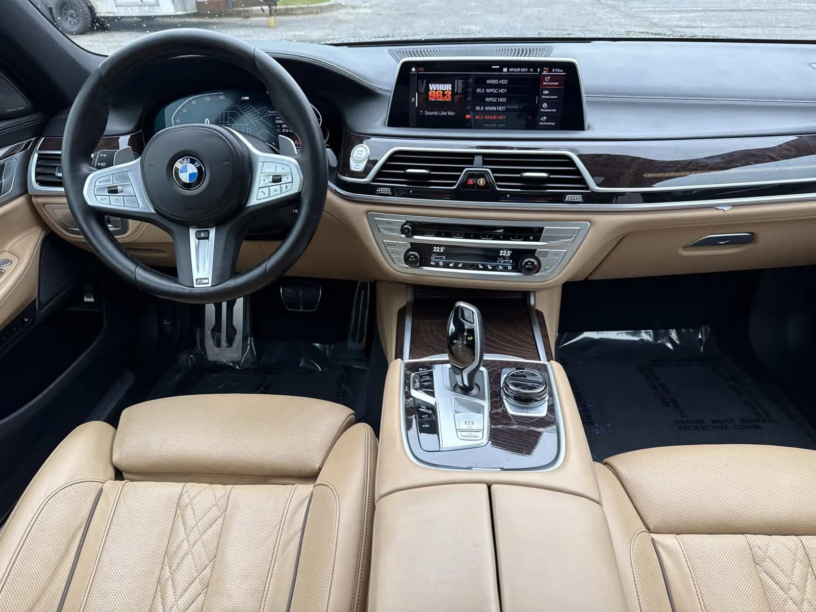 Used 2022 Carbon Black Metallic BMW 740i xDrive image 17