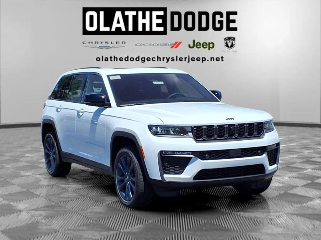 New 2026 Bright White Clear-Coat Exterior Paint Jeep  image 29