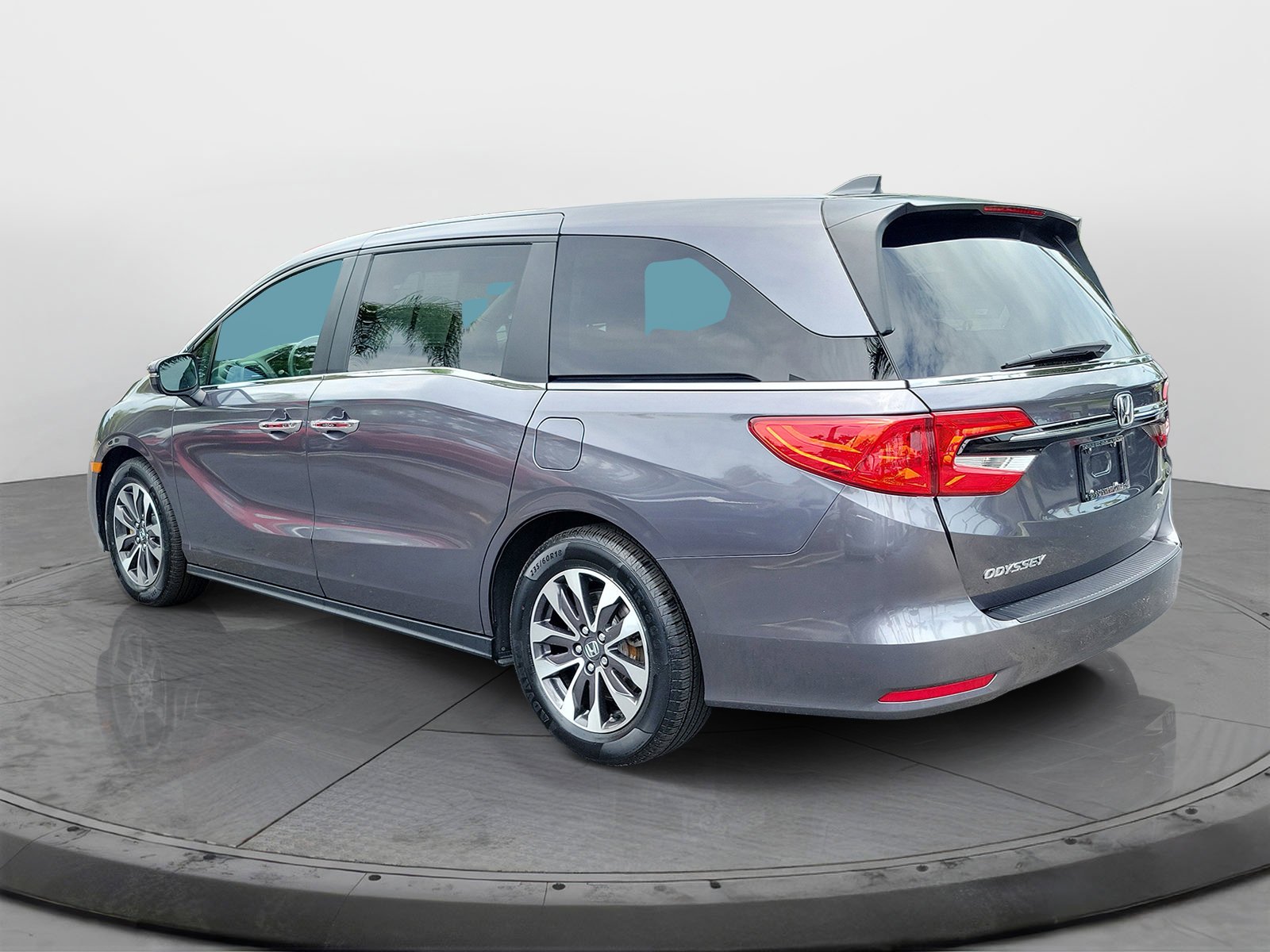 Certified Used 2024 Modern Steel Metallic Honda EX-L image 34