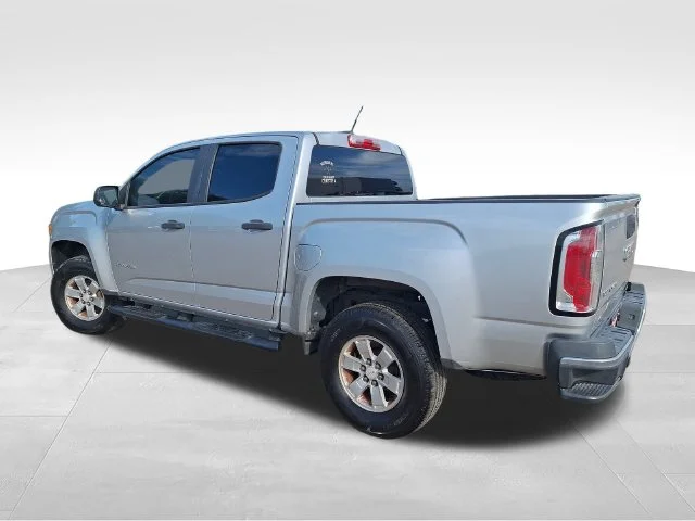 Used 2016 Silver GMC Base image 5