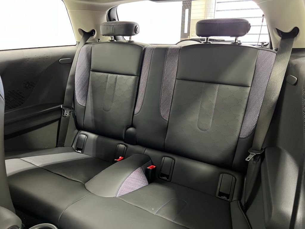 2025 MINI Hardtop 2 Door Base - Photo 20