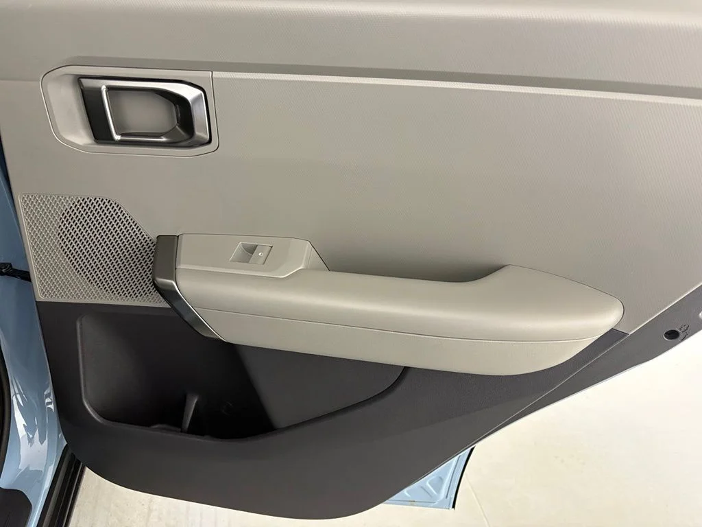New 2027 Frost Blue / Black Roof Kia S image 40