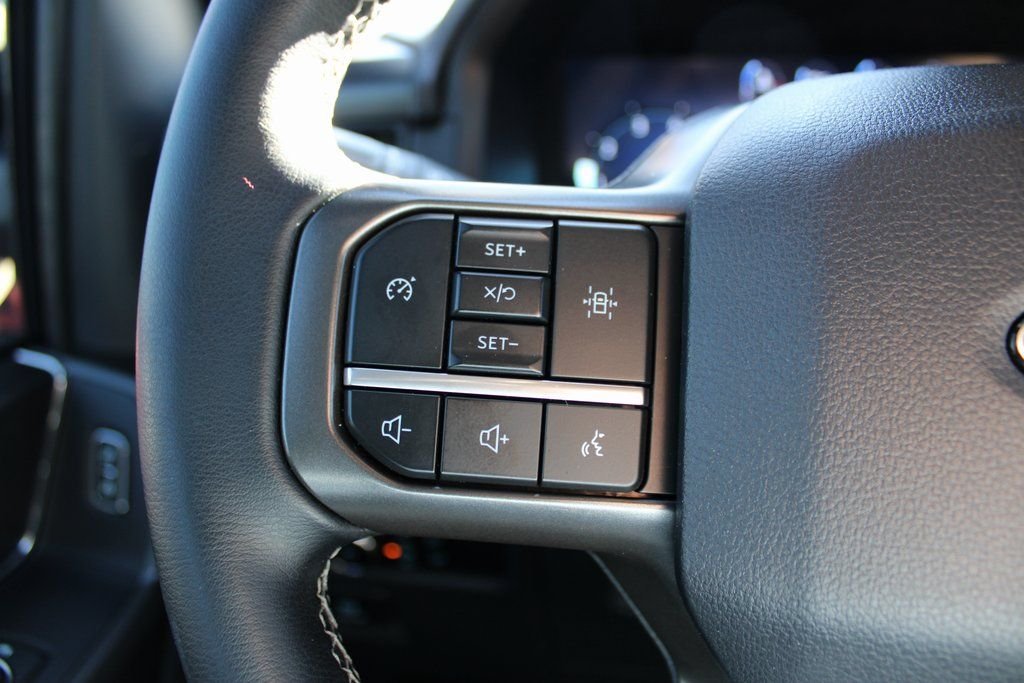Used 2024  Ford XLT image 19