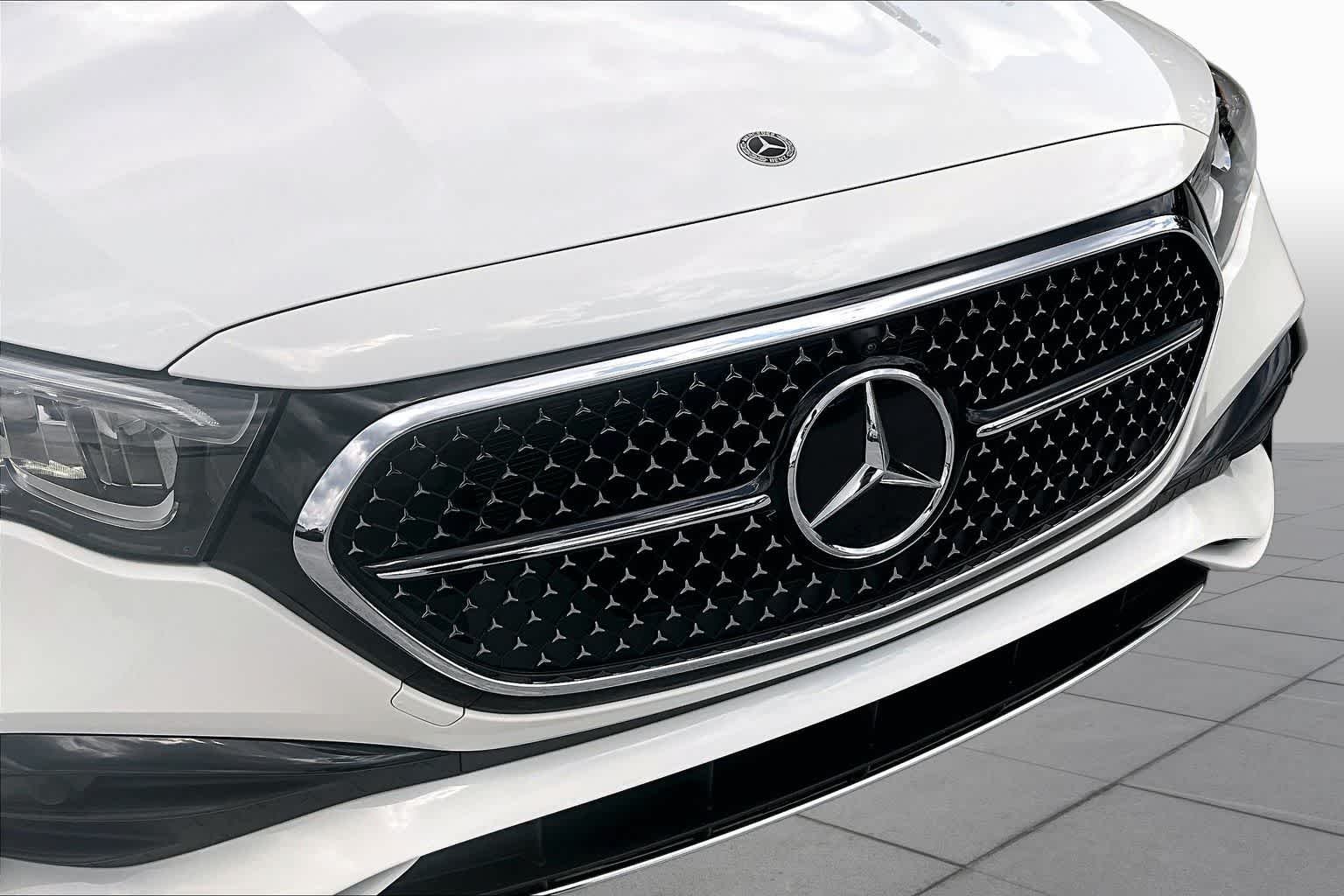 Used 2026 Polar White Mercedes-Benz E 350 image 29