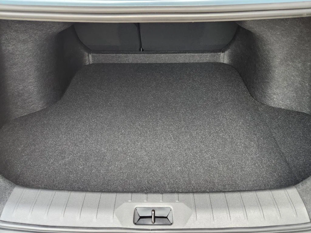 New 2026 Atlantic Gray Metallic Nissan SV image 21