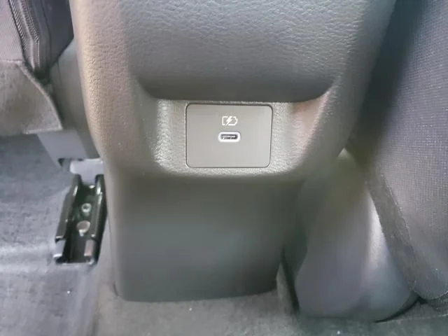 2025 Nissan Versa Sedan SV - Photo 15