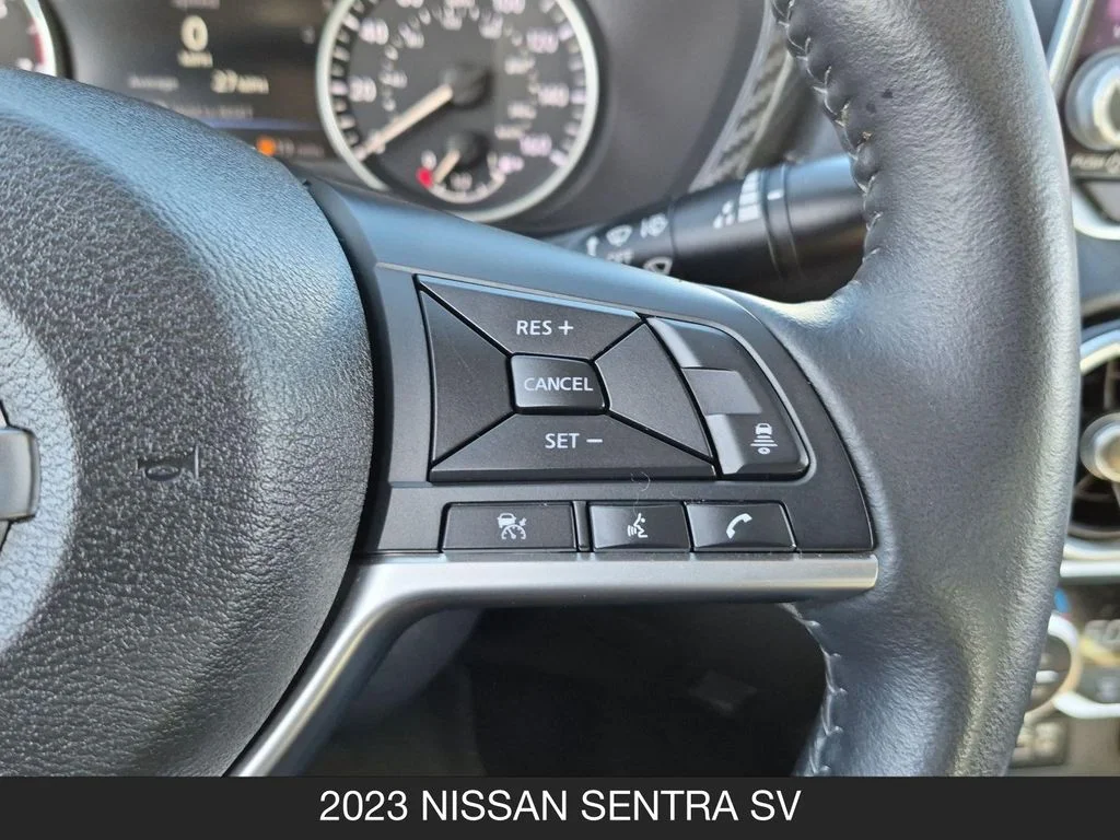 Used 2023 Gray Nissan SV image 18